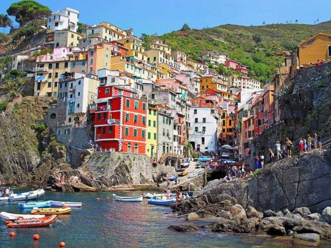 Cinque Terre Hiking Tour (Self-Guided): Italian Riviera