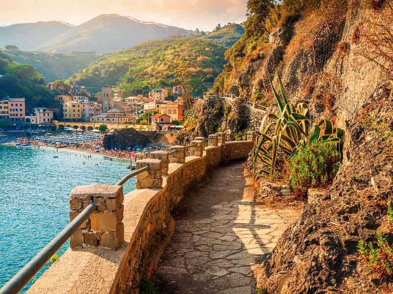 walking trail in Cinque Terre