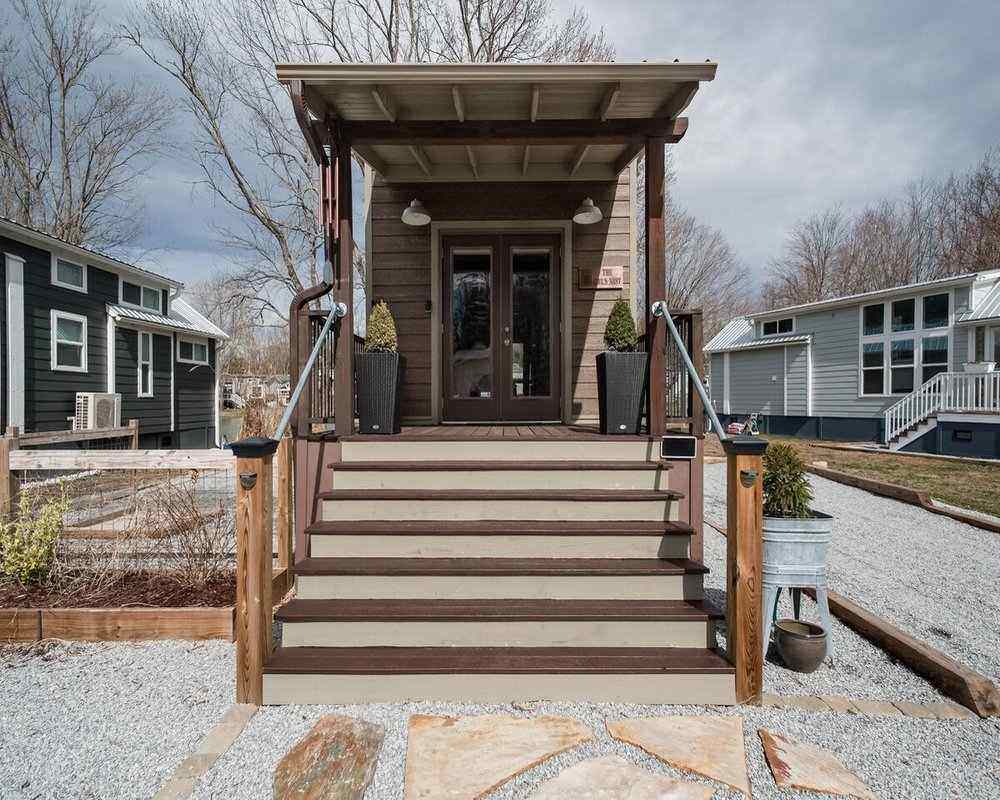 The 17 Best Tiny Houses for Rent on Airbnb in the U.S.