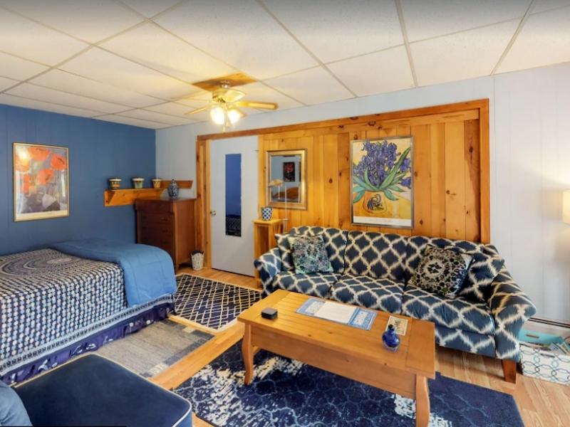 romantic airbnbs, romantic cabin getaways