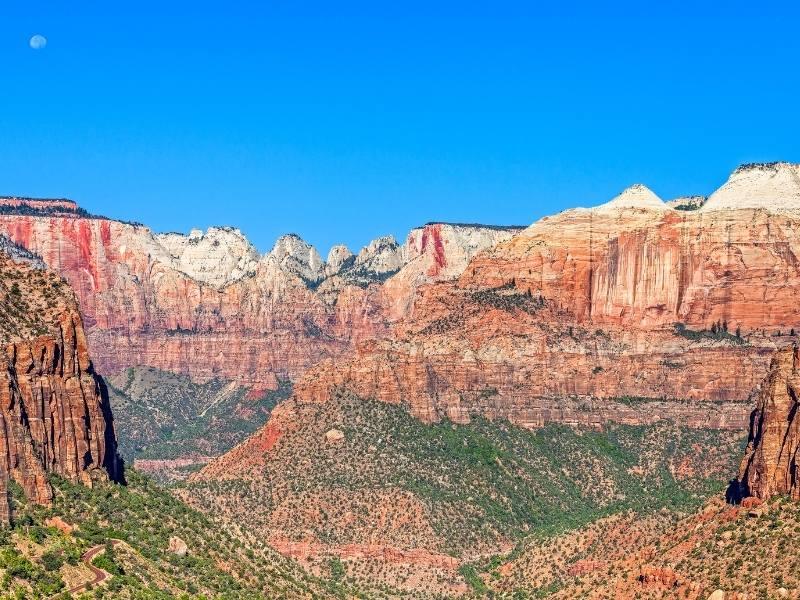 Helicopter ride over Zion National Park - Springdale adventures