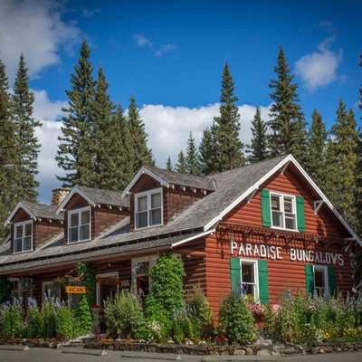 Paradise Lodge and Bungalows in Banff Canada