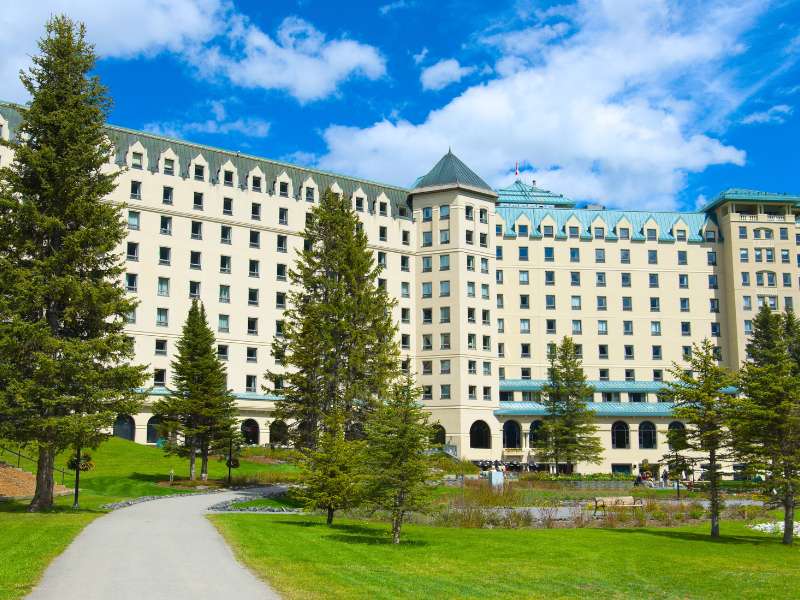 5-star hotels in banff