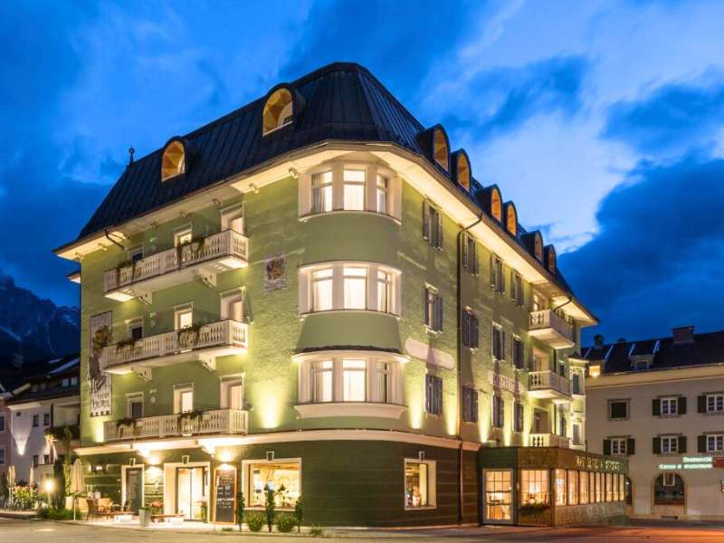 Post Hotel - Tradition & Lifestyle in Dolomites Italy