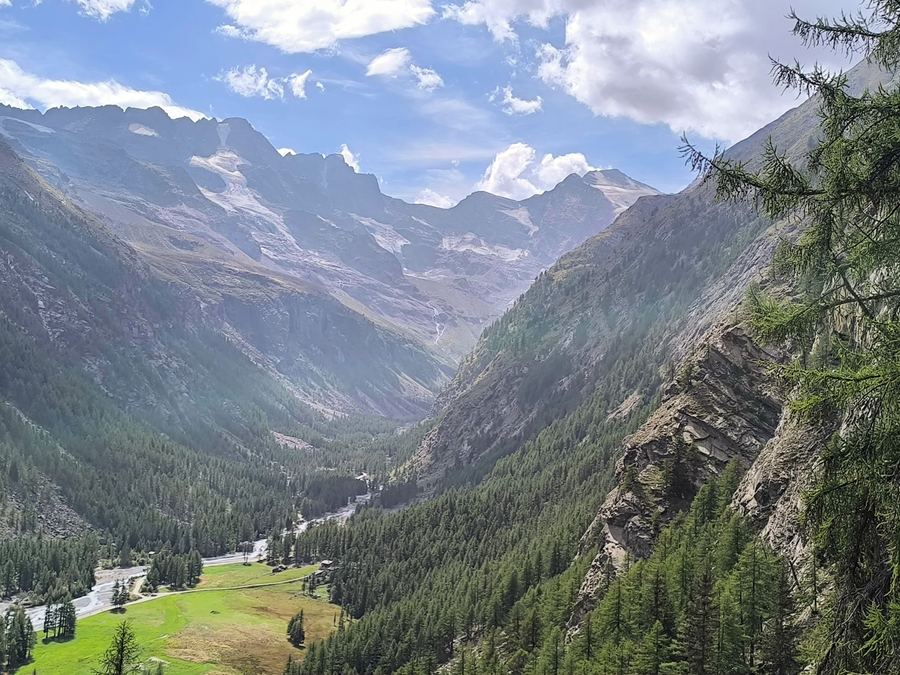 Glaciers above the trail on the Gran Paradiso hiking tour in the Italian Alps
